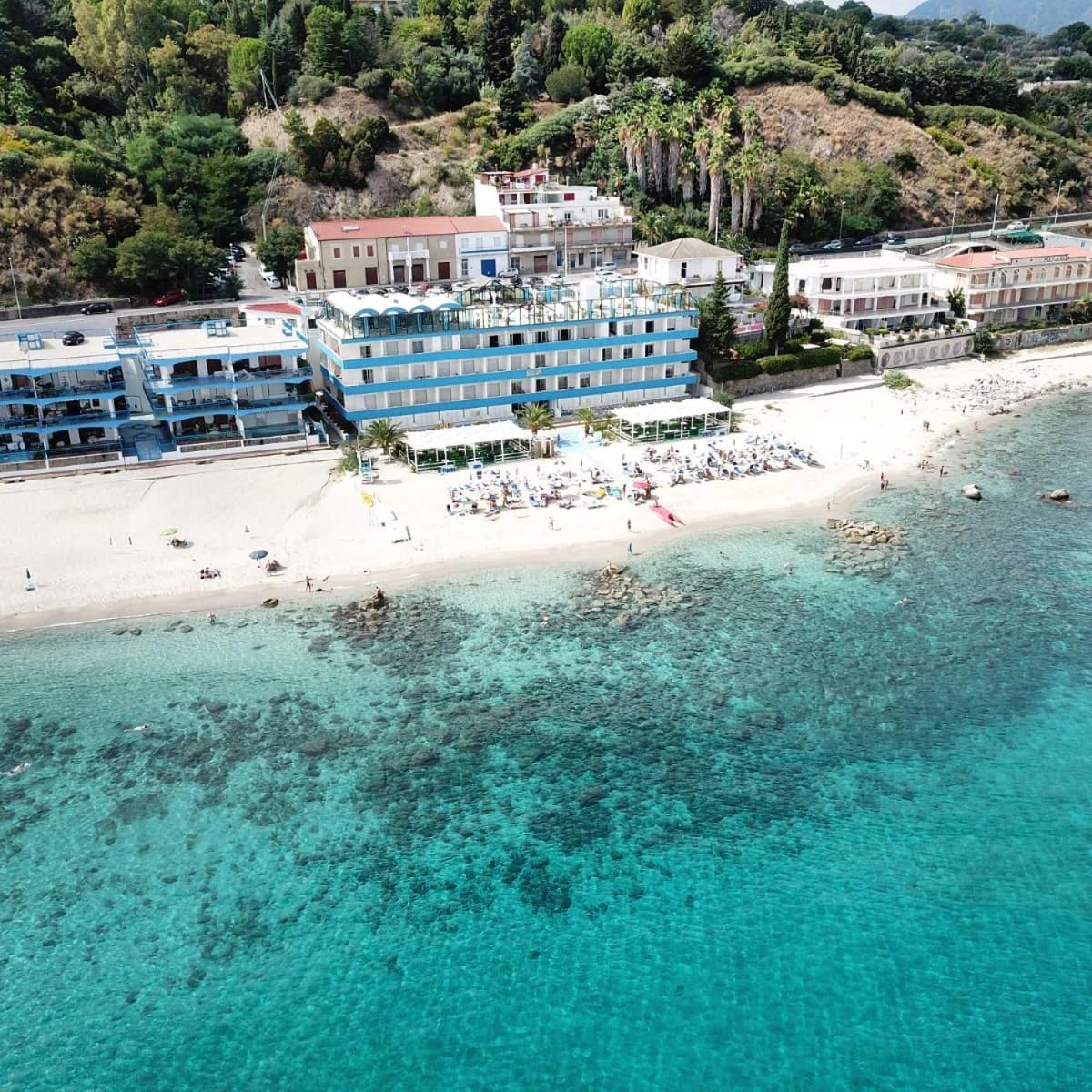 San Domenico Hotel ソヴェラート・マリーナ エクステリア 写真